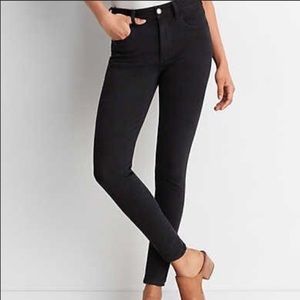 American Eagle Black High Rise Jeans